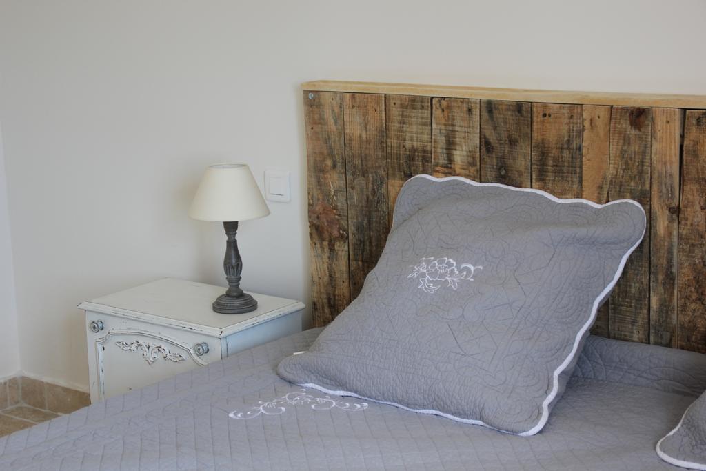 Mas Saint Julien Bed and Breakfast Cavaillon Δωμάτιο φωτογραφία